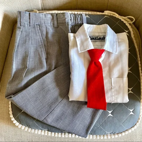 Kids White and Gray Matching Set with Red Tie - Picture 3 of 9